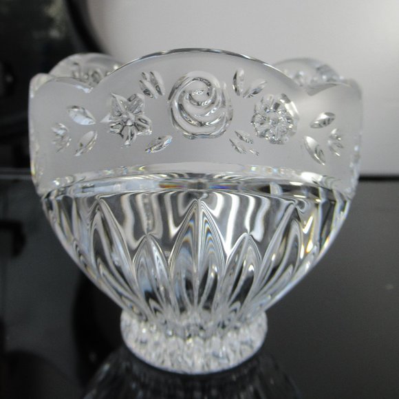 Crystal Candy Dish Rose Pattern - Picture 1 of 13